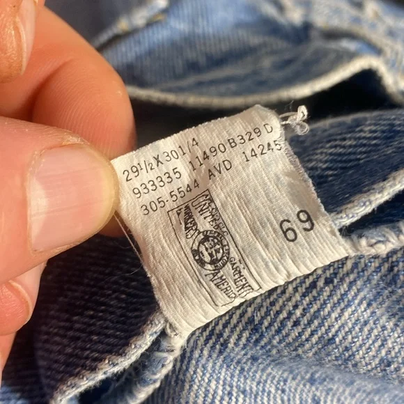 Vintage 90s Tapered Lee Jeans - Picture 7 of 12